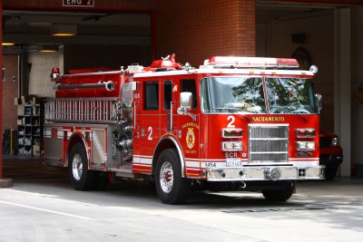 SacramentoCA Engine 2 Sits In Front 4-1-10 1159 AM.JPG