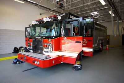 SchaumburgIL Engine 55 Inside Station 7-28-08 1020 AM.JPG