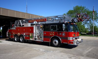 Hoffman EstatesIL Truck 24 Departs Station For Excersize 5-6-10 819 AM.JPG
