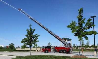 Hoffman EstatesIL Truck 24 In Excersize 5-6-10 848 AM.JPG