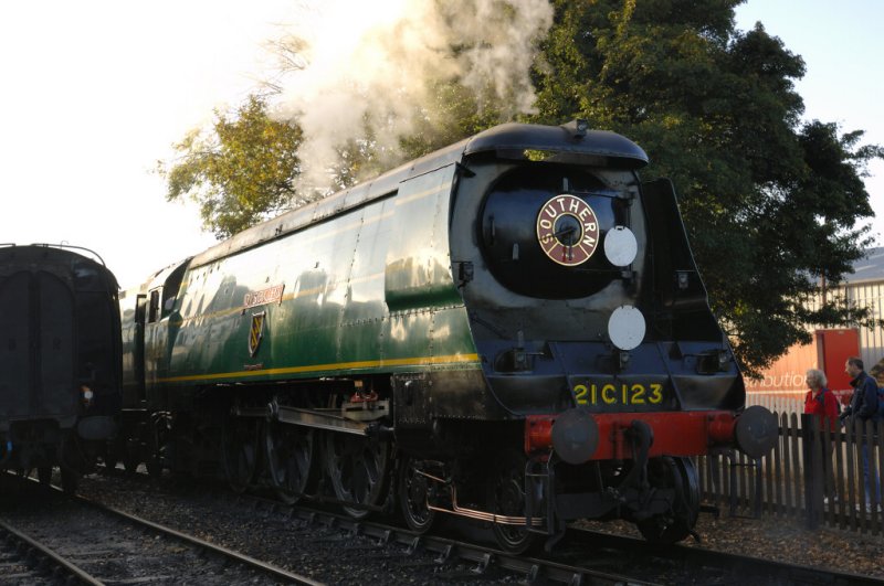 GOS1007 - 02 OVS Bulleid.jpg