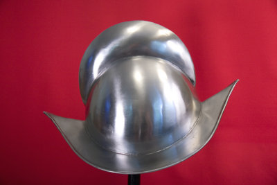 Morian Helmet