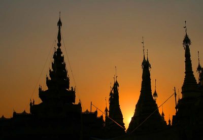Schwedagon Sunset