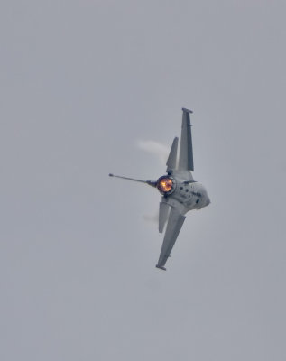 F-16 08