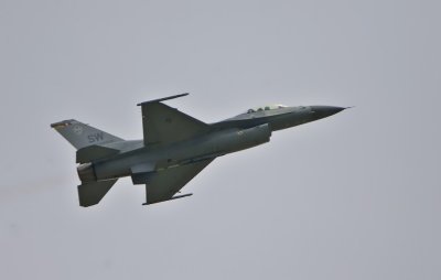 F-16 11