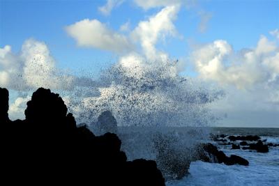 Waves at dusk - Big Island