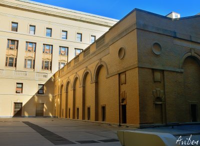 Howlett Bldg Int 02.jpg