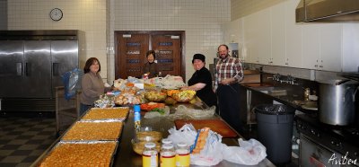 Shelley-Verna-Margaret-Bobby Prepare.jpg