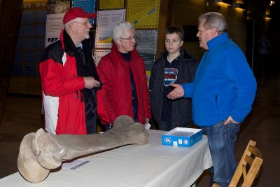 Dick Mol geeft als bottendokter uitleg