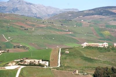 g3/04/527904/3/58878666.segestaAreaBaglio.jpg