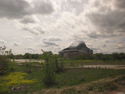  Milwaukee Brewers stadium.JPG