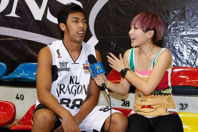 Guga interviewed by Faye (3410)