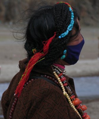 Tibetan colors