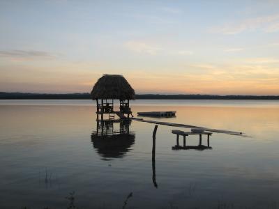 Hut on Laguna Peten