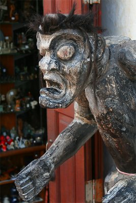 Antique Shop, Jonker Street, Malacca (May 07)