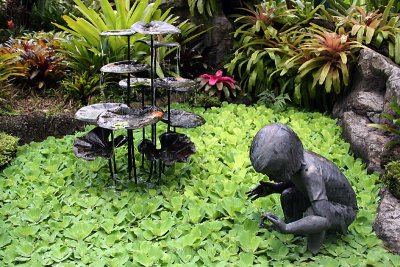 Sculpture, Singapore Botanic Gardens (Aug 05)