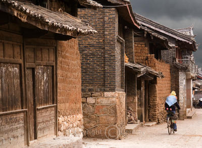 Old Mud-Brick Houses, Baisha Village (Dec 05)