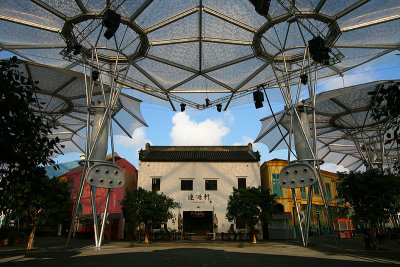 Clarke Quay (May 07)