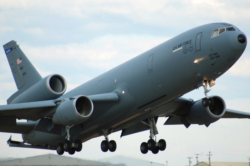 US Air Force McDonnell Douglas KC-10A Extender (DC-10-30CF) Travis Air Force Base (84-0185)