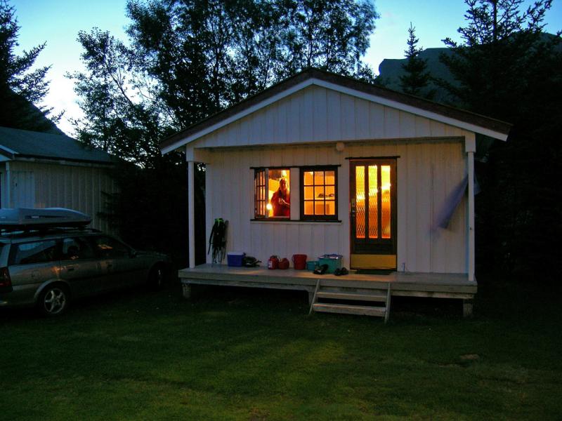 Camping cabin at Reipa at night