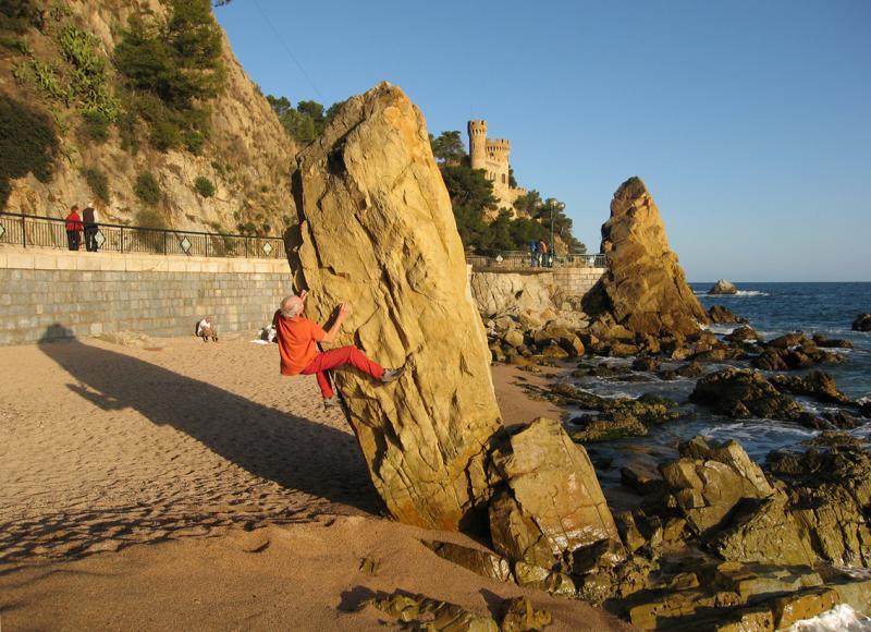 Costa Brava bouldering