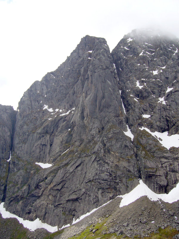 Store Pillaren from right