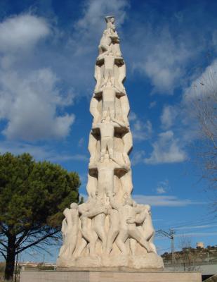 Castellers statue