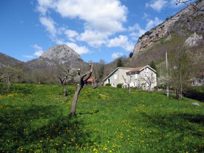 Calames and farm house