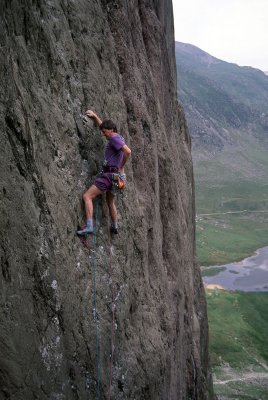 Suicide Wall, Cwm idwal