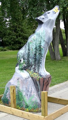 Wolf Sculpture 1