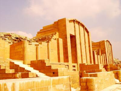 Temple of Sakara- outside Giza.jpg