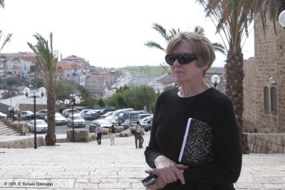 Clara Playing the Tourist