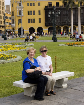 Julia and Clara in Lima Square