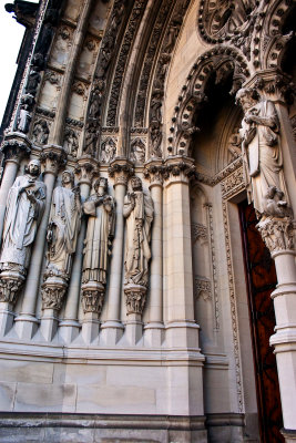 statuary
