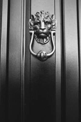 doorknock