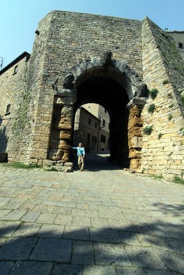 Gate to Volterra, dating to 1st or 2nd century BC