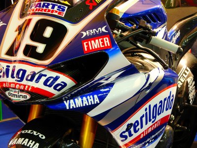 Ben Spies - Sterilgarda sponsors Yamaha World Superbike Team