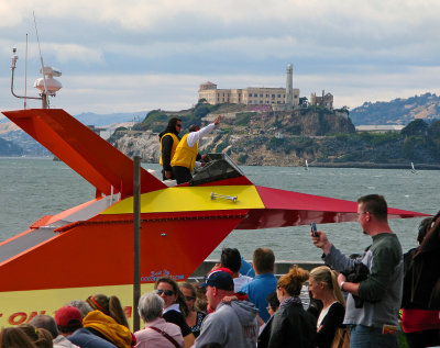 The Life @ Fisherman's Wharf  : Alcatraz ,People and Boats