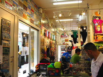 Colorful wide angle tourist shops @ SF Bay