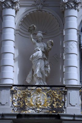 08-08-02-10-52-18_Lunderhof Castle_8121.JPG
