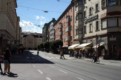 08-08-02-15-16-26_Innsbruck High street_8192.JPG