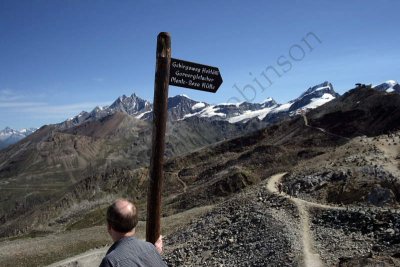 08-08-06-10-39-03_Path to Gornerglatscher_6819.JPG