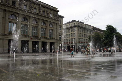 08-08-04-14-36-33_Berne Fountain_8732.JPG