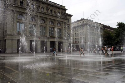 08-08-04-14-36-40_Berne Fountain_8735.JPG