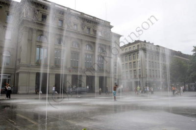 08-08-04-14-37-22_Berne Fountain_8740.JPG