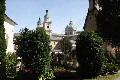 08-08-10-10-40-23_Graveyard that inspired the scene in Sound of music  Salzburg _7688.jpg