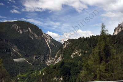 08-08-09-10-54-29_SS51 heading west to Cortina_7111.jpg