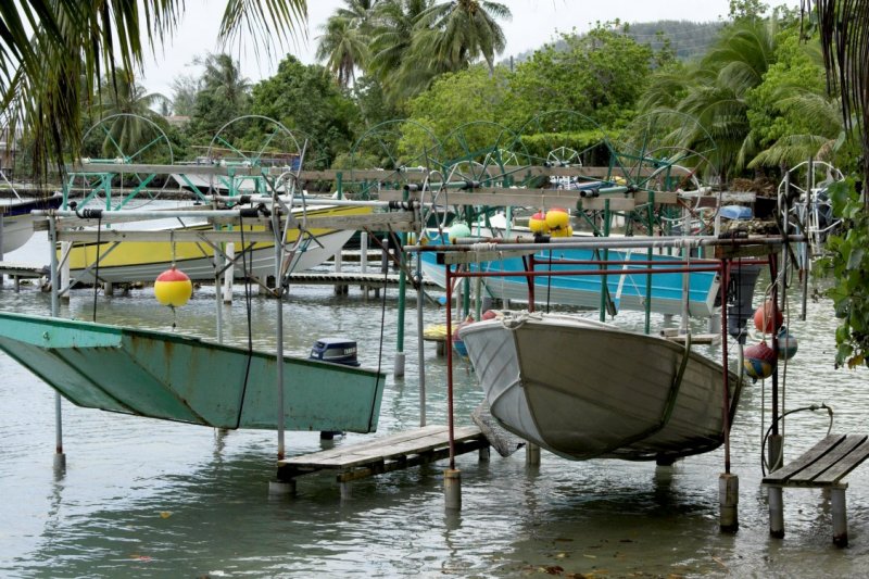 0582 Typical Bora Bora