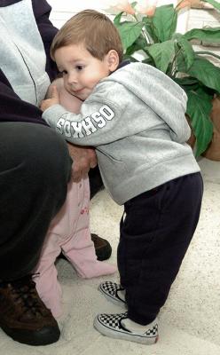 g3/05/4005/3/55089285.Huggingsister.jpg