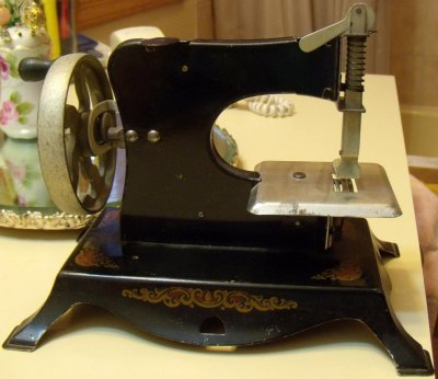 Little Miss Sewing Machine Back